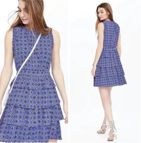 Banana Republic Taylor Tile Print Ruffle Dress Size 8 - Picture 2 of 10